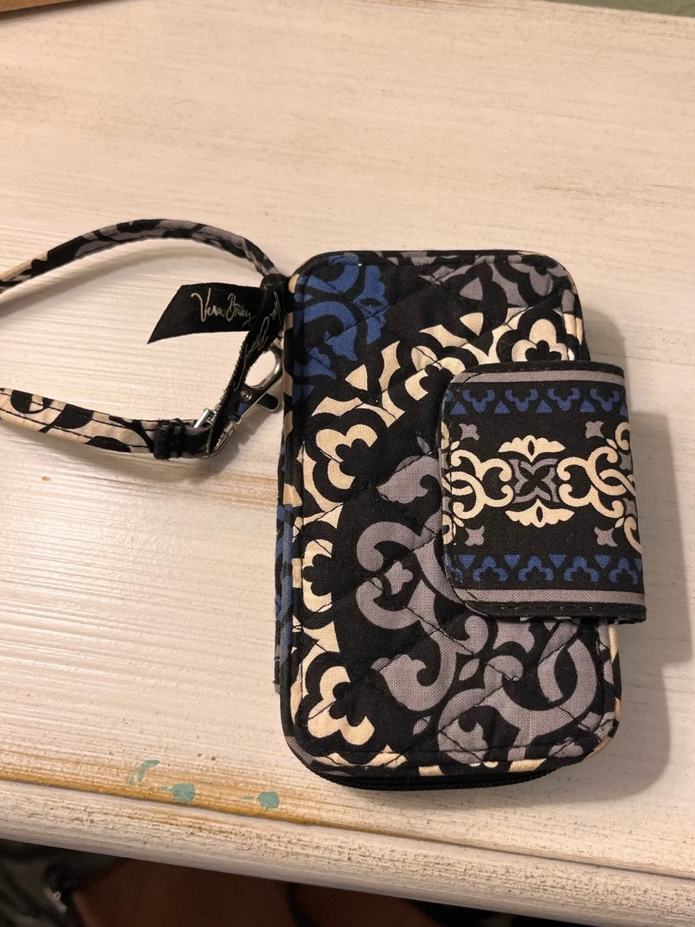 Vera Bradley “Canterberry Cobalt” Quilted Zip-Around Wristlet